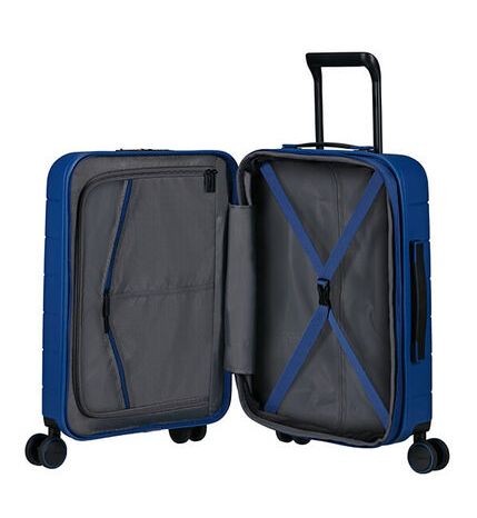 American Tourister  EXTENSIBLE SMART CON BOLSILLO PARA PC- NOVASTREAM 55cm