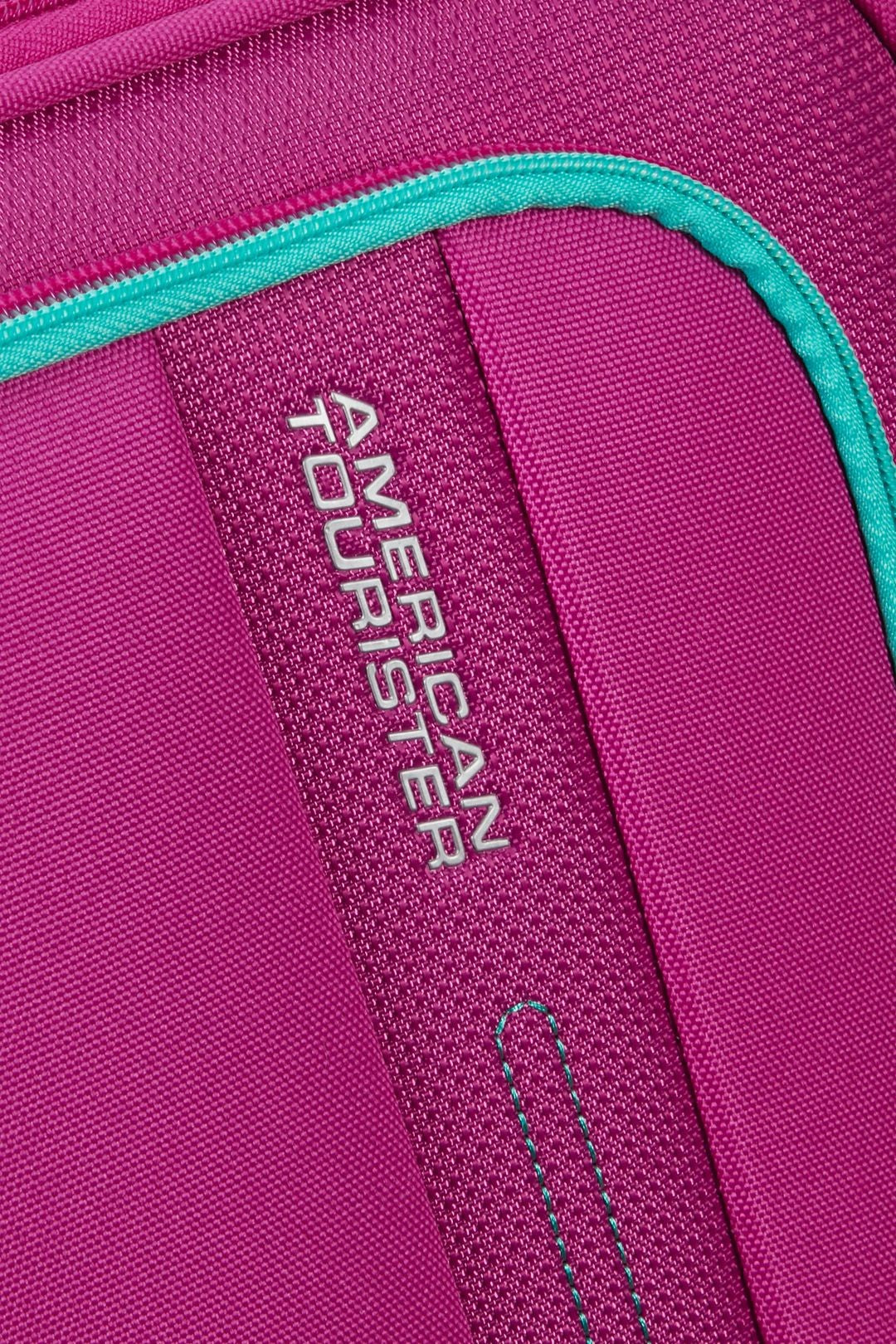 AMERICAN TOURISTER La valise douce est de 55 cm à la cabine