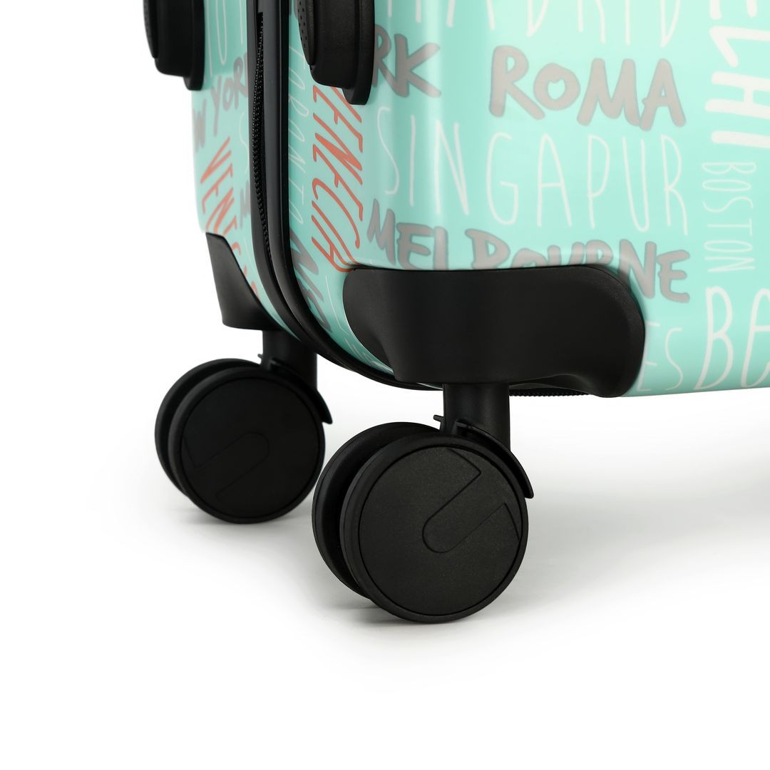 Last travel suitcase 4 wheels Berlin median size