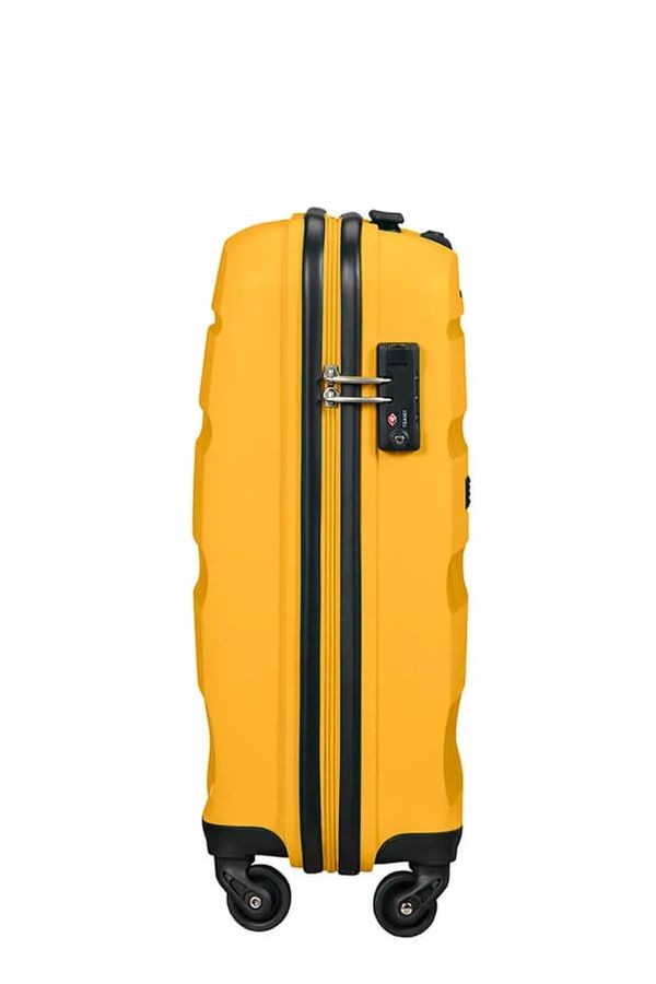 Nice Air of American Tourister Spinner small size