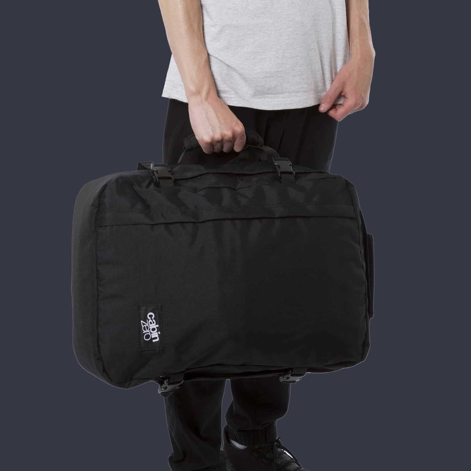 Classic 44L Cabinzero Black Plecak