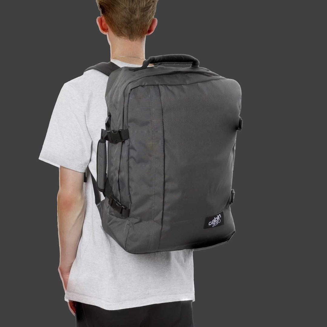 Classic 44L Cabinzero Black Plecak